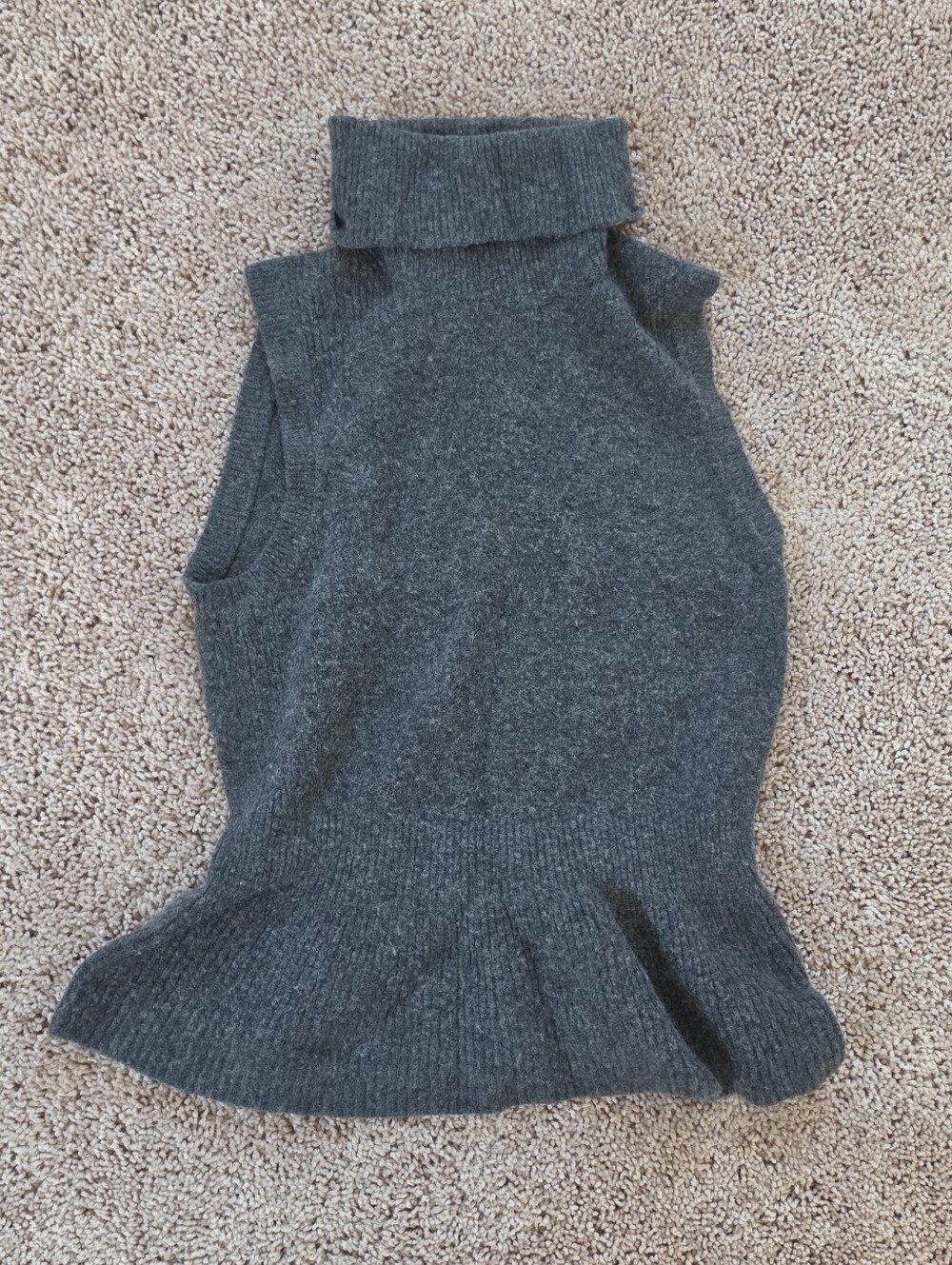 White House Black Market Charcoal Gray Sleeveless Turtleneck Sweater
